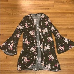 Rue 21 floral duster size L